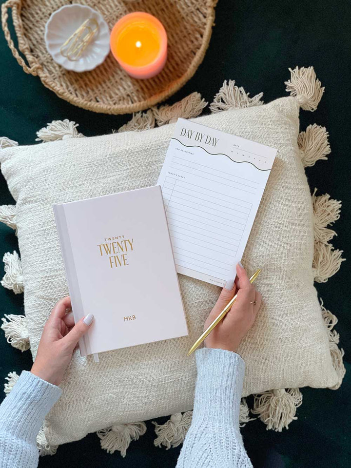 Hardback 2025 Diary, Daily Planner & Pen Bundle