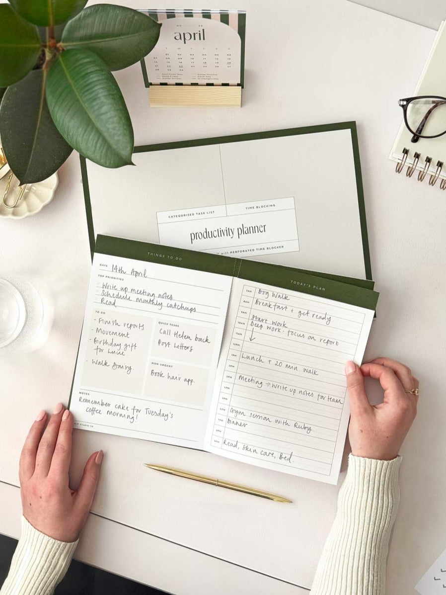 daily planner pad for productivity with to do list and perforated time block planner notepad