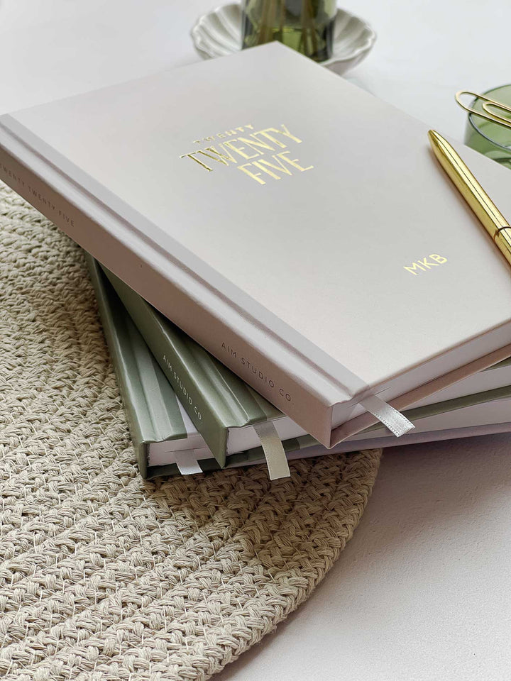2025 Personalised Week to View Diary | Blossom Pink
