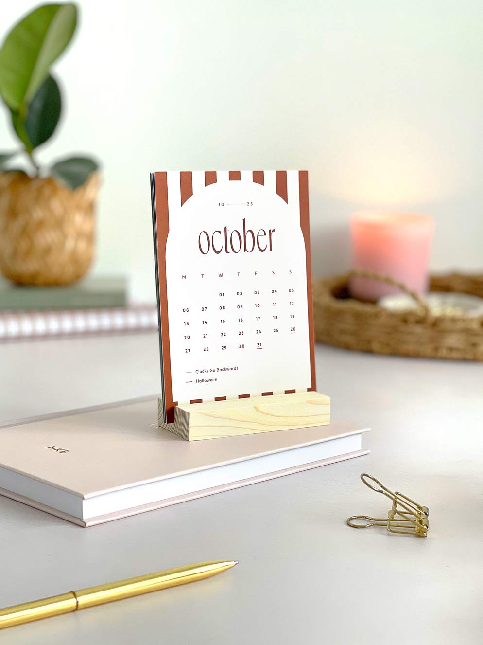 2025 Desk Calendar with Wood Stand | Candy Stripes