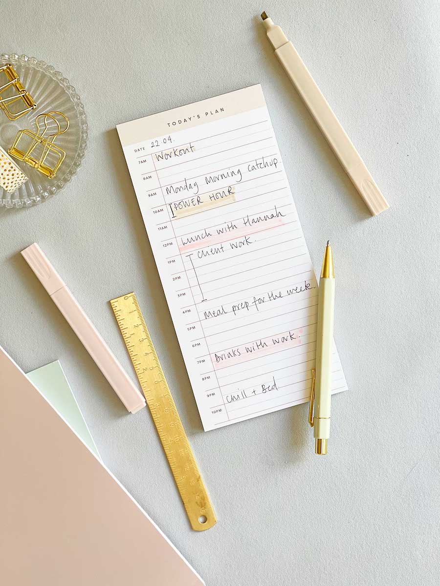 Hourly Time Block Notepad – Stationery & Office Desk Accessories | AIM ...